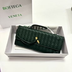 Bottega Veneta Clutch Bags